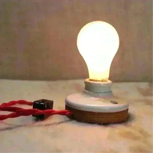 REYKJAVIK TRADING CO Decorative Tabletop Desk Lamp Light Retro Cord Plug - Picture 1 of 9